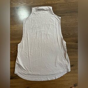 ✨ Babaton Sleeveless Mock Neck Tank Top ✨